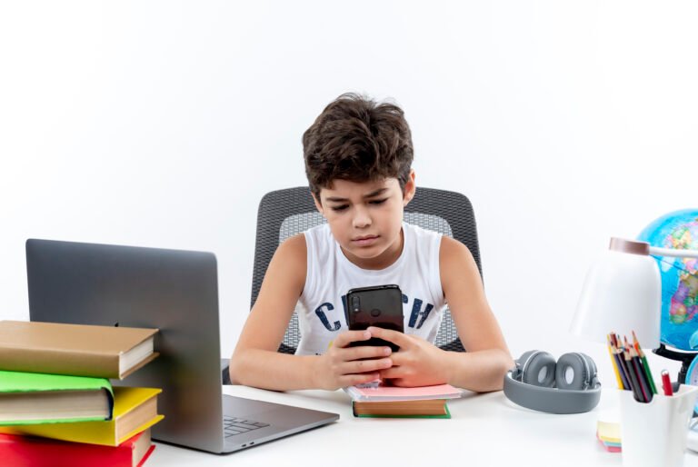 Mobile Addiction Is Hurting Your Child’s Grades ?Here’s the Solution